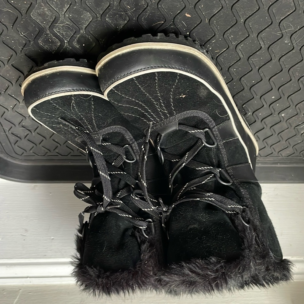 Sorel Tivoli Winter Snow Black Boots Size 8.5